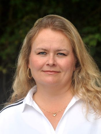 Lise K Bruun